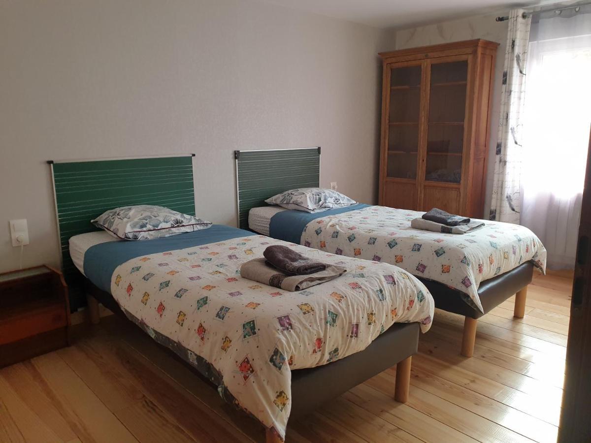 Au Relais Du Canal A Grand Gabarit Nesle Εξωτερικό φωτογραφία